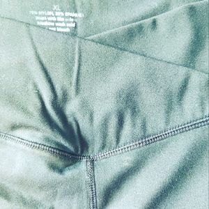 NWOT XL black yoga spandex